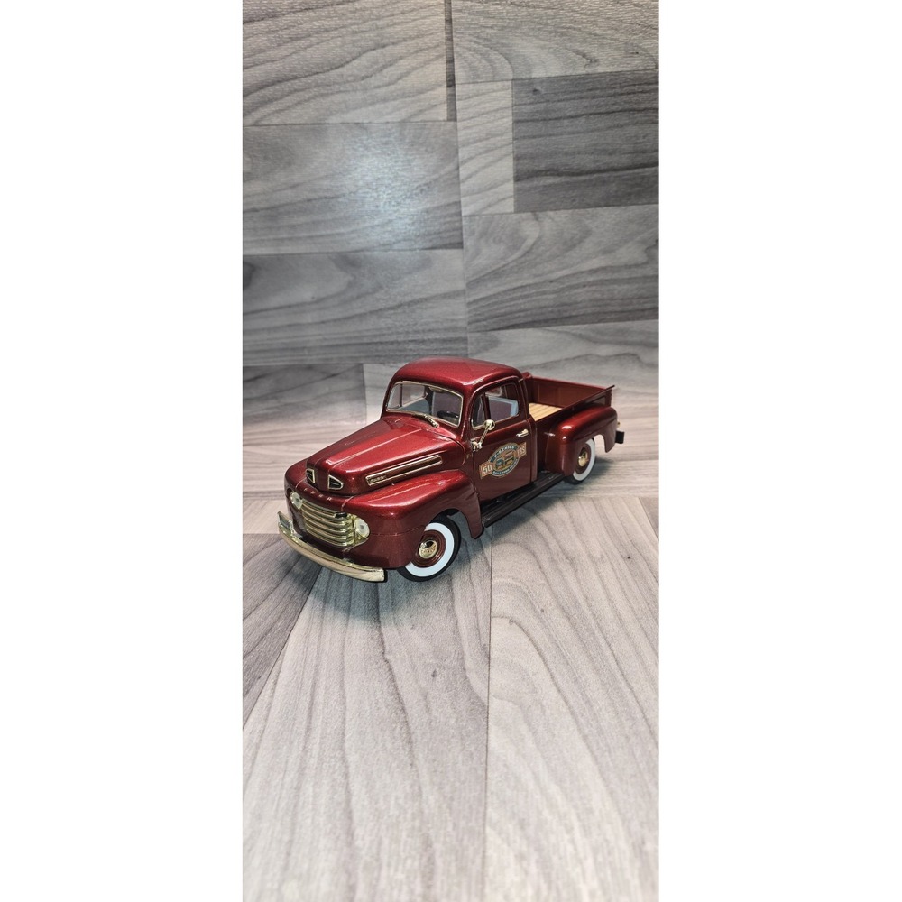 Road Legends 1:18 Scale 1948 F-1 Pick Up  50 Year Anniversary 92219